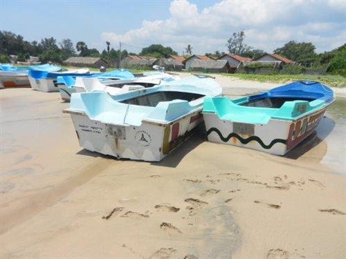 le barche donate ai pescatori dopo lo tsunami